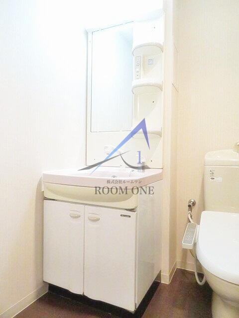 洗面設備　洗面台です。