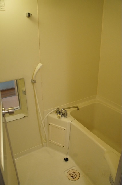 バス・シャワールーム　バス！