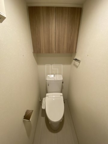 トイレ　プレサンス堺筋本町駅前シェル　温水洗浄便座