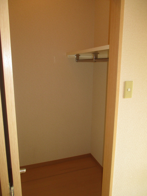 収納　※同マンション別部屋の参考写真です。