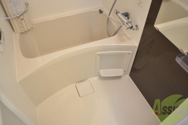 バス・シャワールーム　清潔でゆったりできますね。