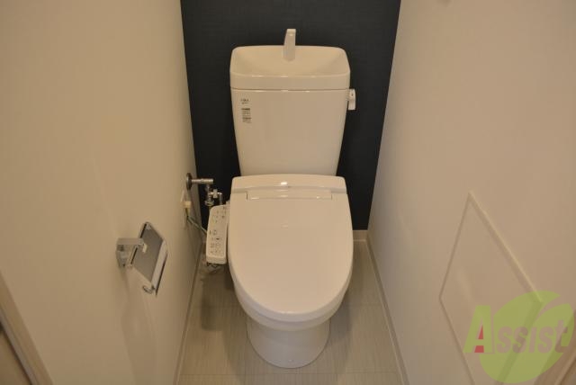 トイレ　ウォシュレットも完備です。