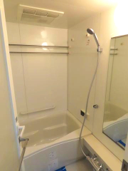 バス・シャワールーム　日々の疲れを癒すお風呂付です