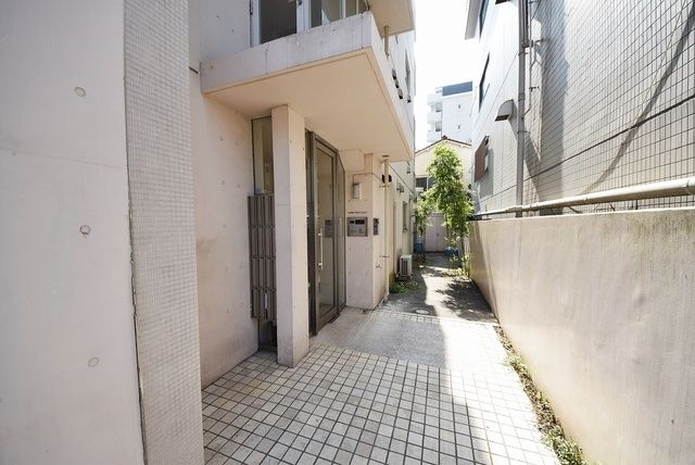 エントランス　【初期費用分割・クレカ対応】一都三県のお部屋探しは2025…