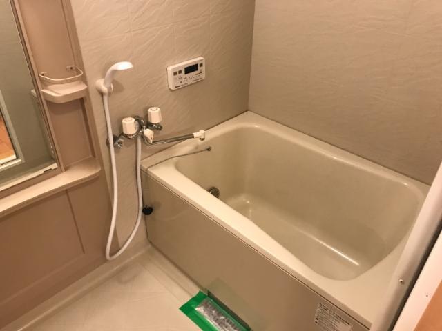 バス・シャワールーム　バス