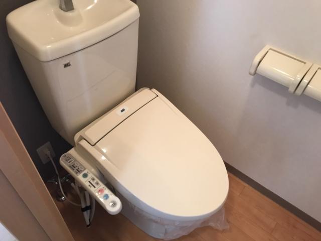 トイレ　シャワー付トイレ