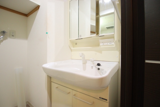 洗面設備　※別室の参考写真の為、現況優先です。