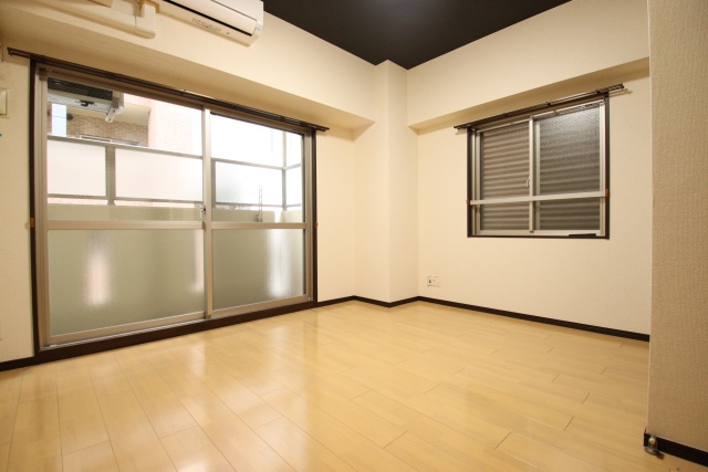 居室・リビング　※別室の参考写真の為、現況優先です。