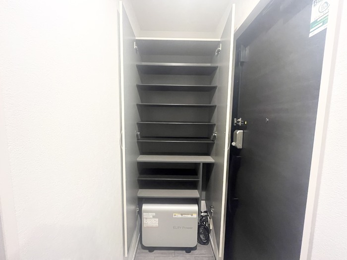 収納　シューズボックス