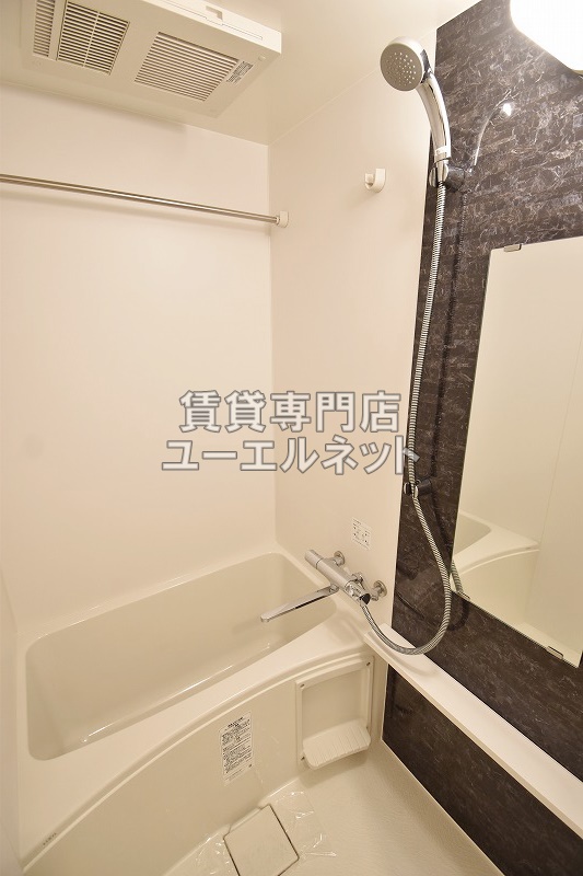 バス・シャワールーム　浴室