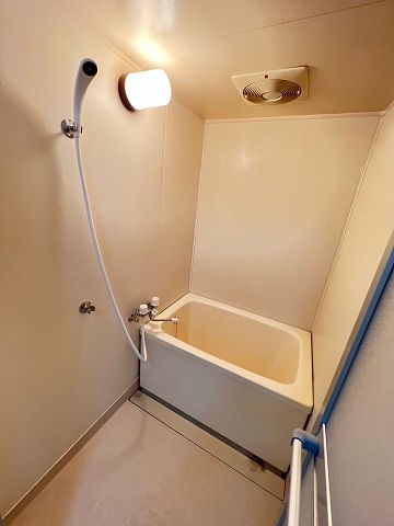 バス・シャワールーム　きれいなお風呂です