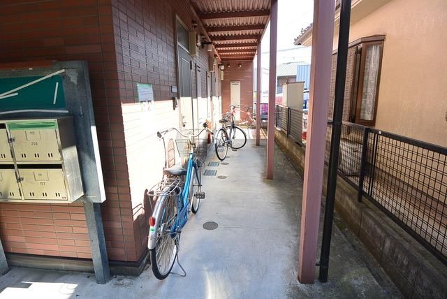 エントランス　★お部屋探しは株式会社タウンハウジング東京まで★