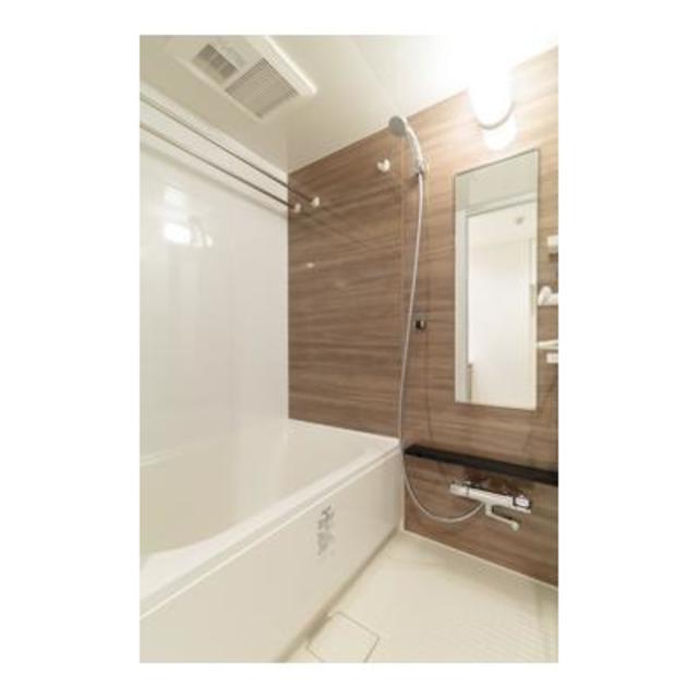 バス・シャワールーム　※写真は同タイプ住戸です。