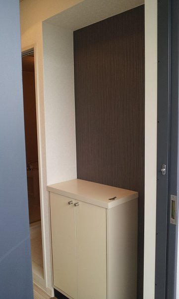玄関　下駄箱