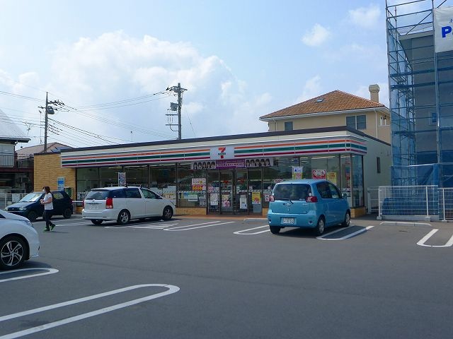 コンビニ　セブンイレブン西真岡店（コンビニ）まで321m