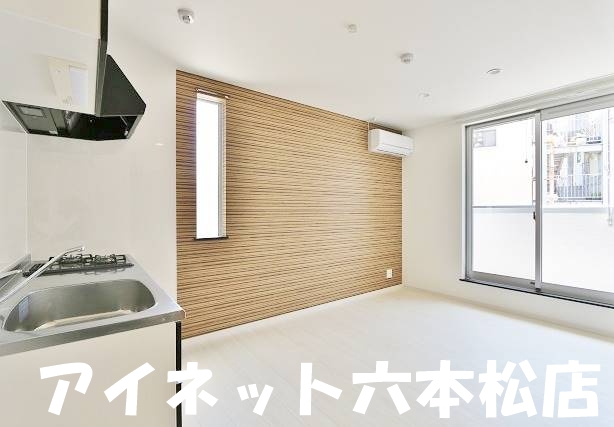 居室・リビング　白を基調とした明るいお部屋です