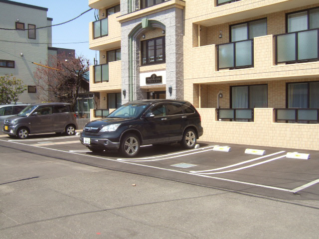 駐車場　駐車場