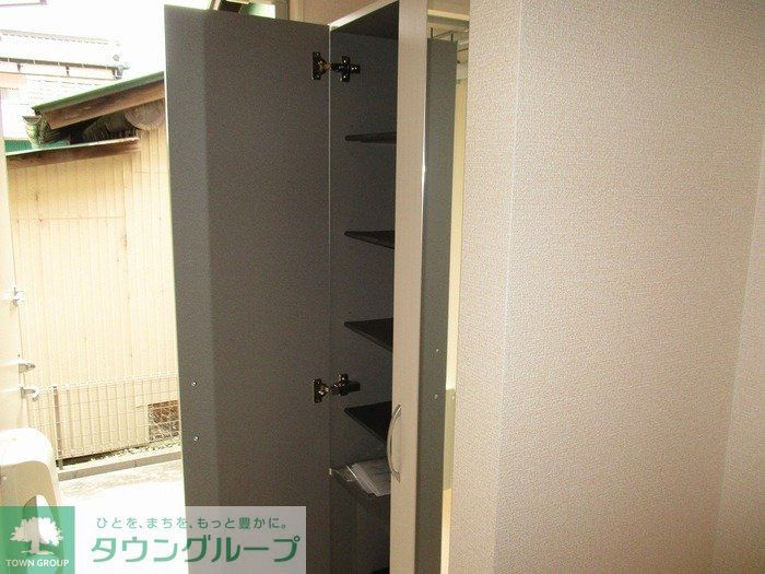 玄関　お問合せはタウンハウジングまで！※現地待合わせ相談可能