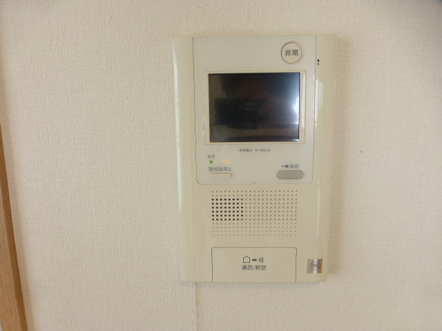 セキュリティ　急な訪問者を開場せず対応出来る　ＴＶドアホン
