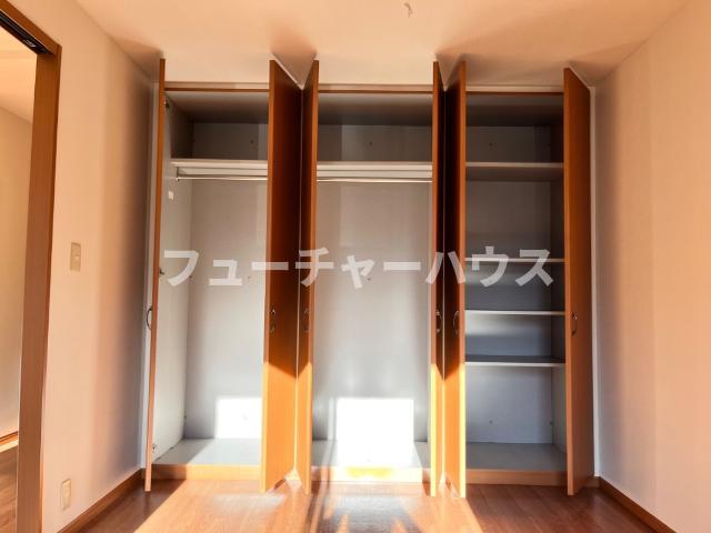 収納　クローゼット