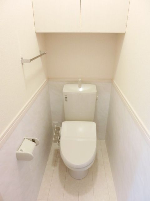 トイレ　温水洗浄便座もございます