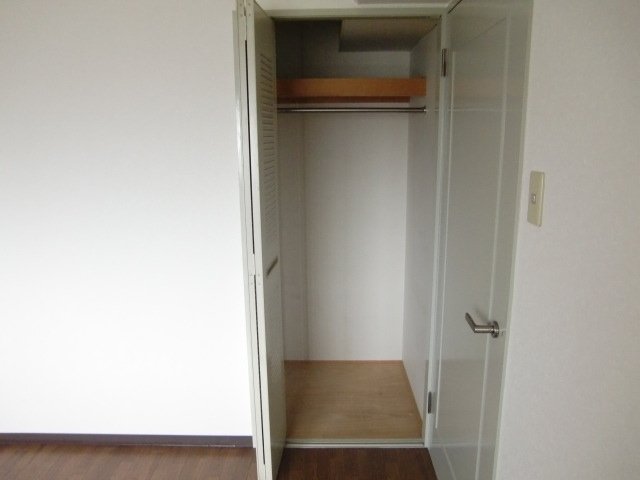 収納　奥行きのある収納です。