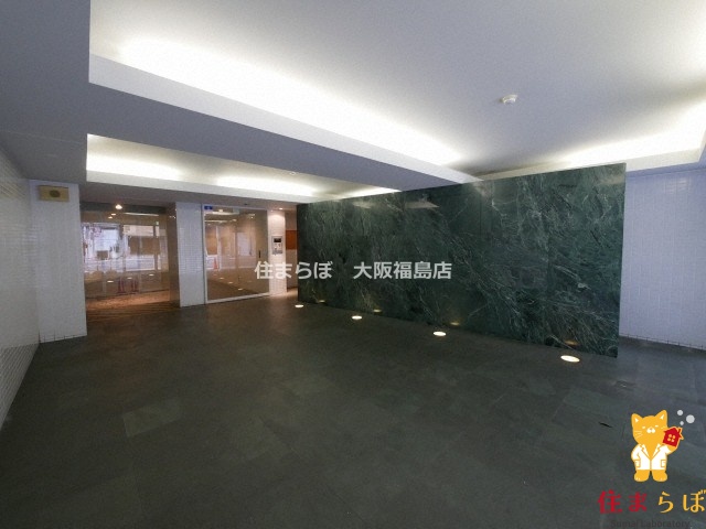 エントランス　共用部の印象も大切に