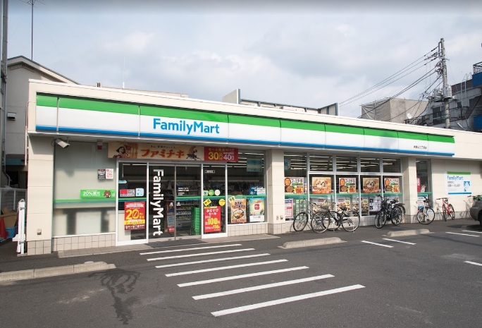 コンビニ　ファミリーマート本駒込二丁目店（コンビニ）まで283m