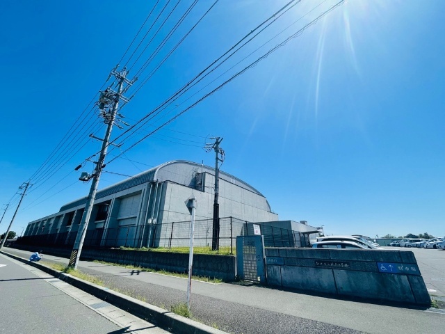 中学校　鈴鹿市立神戸中学校（中学校）まで1273m