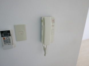 セキュリティ　※写真は別号室です。