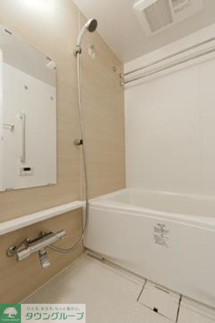 バス・シャワールーム　※写真は同タイプ住戸です。