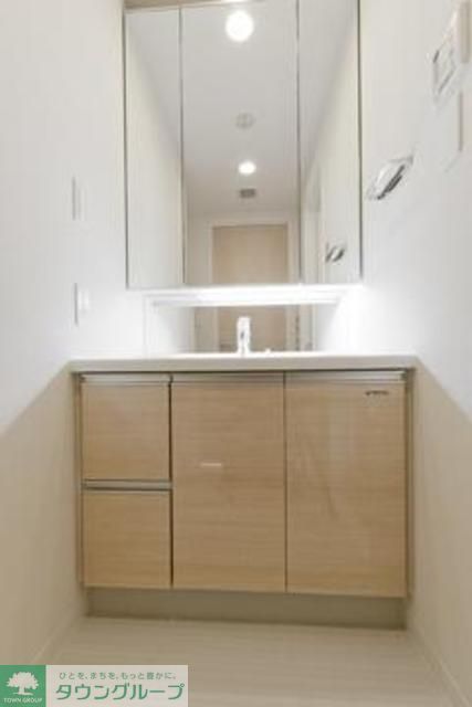 洗面設備　※写真は同タイプ住戸です。