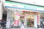 コンビニ　ファミリーマート 新板橋駅前店（コンビニ）まで432m