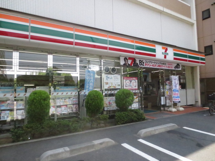 コンビニ　セブンイレブン 北区滝野川3丁目店（コンビニ）まで448m