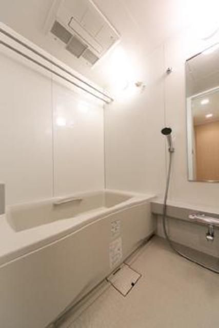 バス・シャワールーム　※写真は同タイプ住戸です。