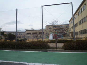 小学校　だいち小学校（小学校）まで564m
