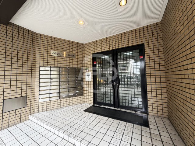 エントランス　日宝ライフ放出西　エントランス
