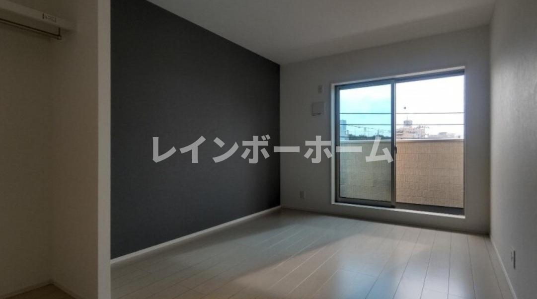 居室・リビング　ゆったり過ごせる居間です