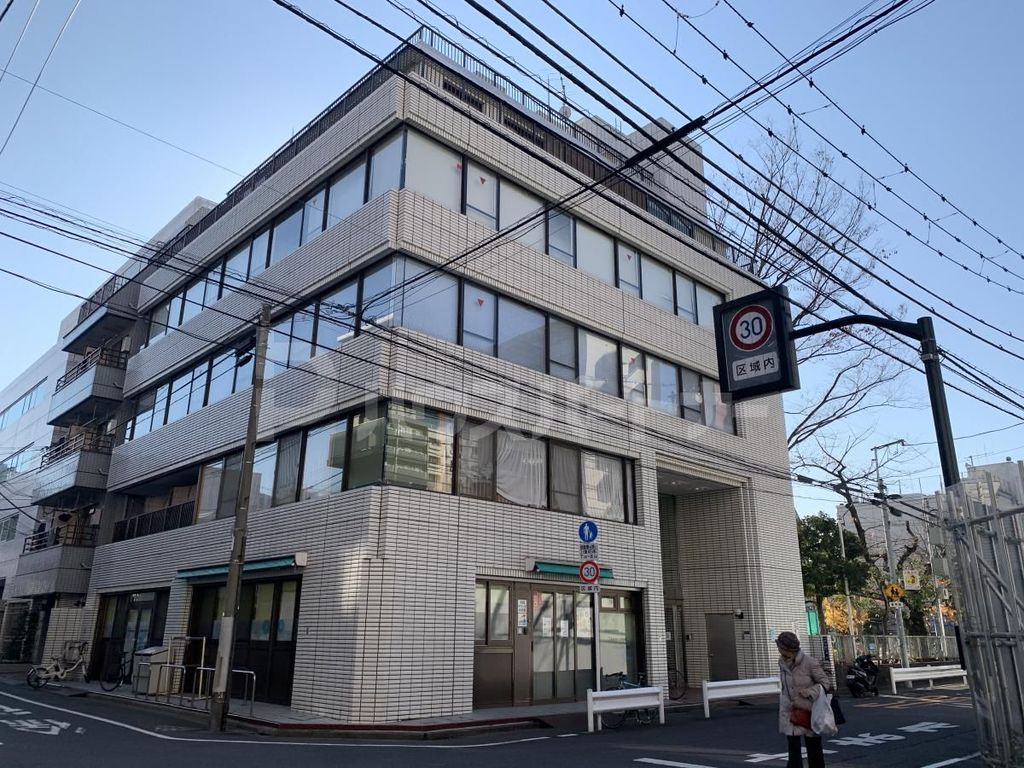 幼稚園・保育園　両国すきっぷ保育園（幼稚園・保育園）まで180m