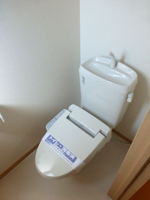 トイレ　別部屋参考写真