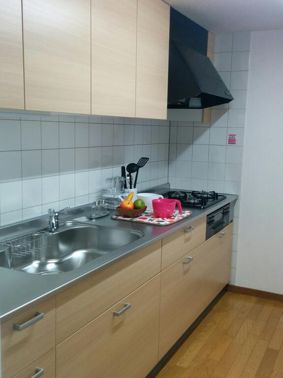 キッチン　参考用に同タイプの部屋の写真を掲載しております。