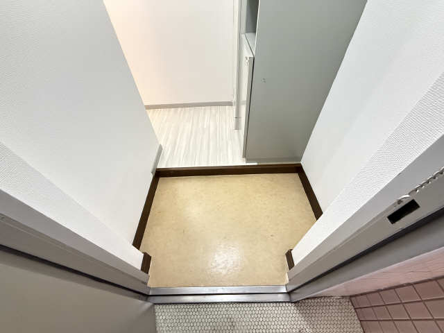玄関　他号室のためイメージ写真となります。