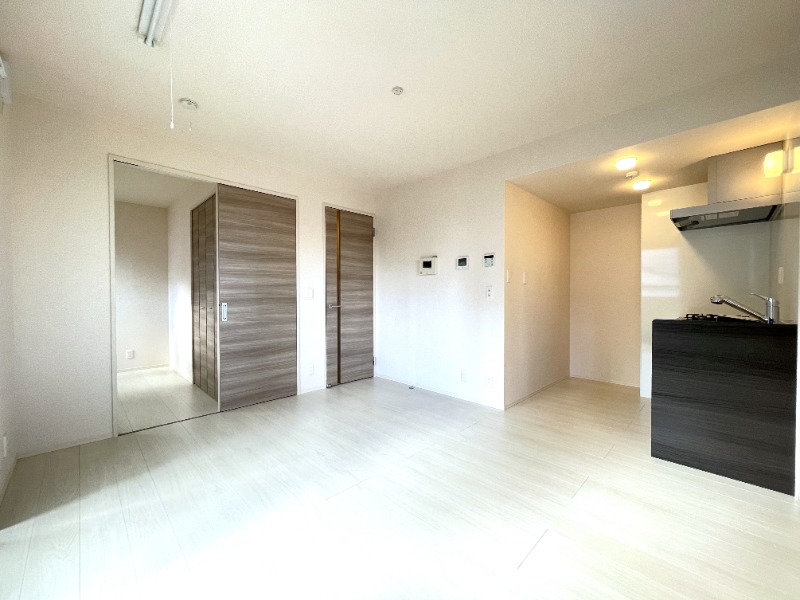 SHINKOBE COLNの居間写真