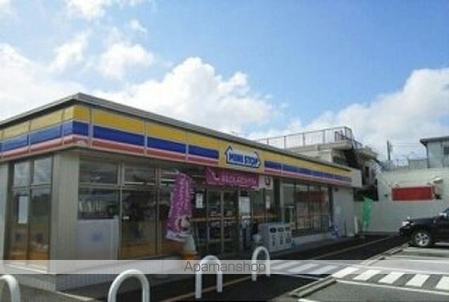 コンビニ　ミニストップ（コンビニ）まで850m