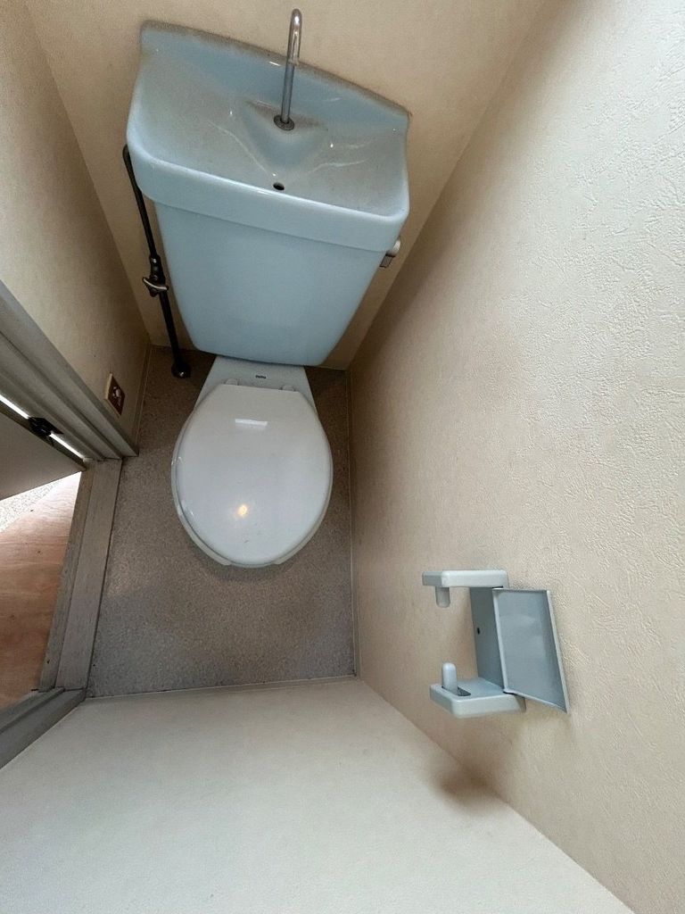 スプリームハウスのトイレ写真