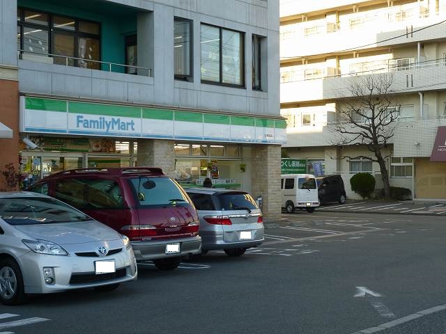 コンビニ　ファミリーマート北綱島店（コンビニ）まで634m