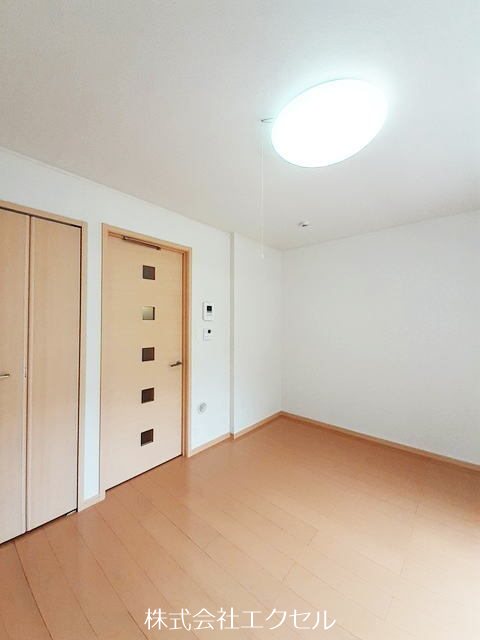 その他部屋・スペース　フローリングの室内です。