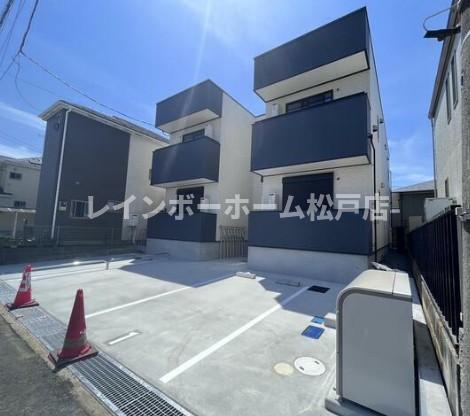 建物外観　外観は落ち着いています