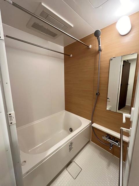 バス・シャワールーム　※写真は同タイプ住戸です。