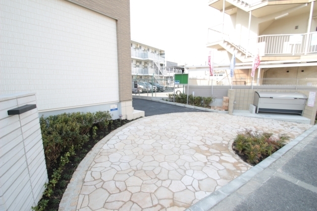 南海高野線 堺東駅 徒歩24分 3階建 築9年の外観写真